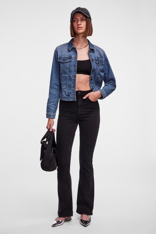 JEANS FLARE PEGGY NEGRO PIECES