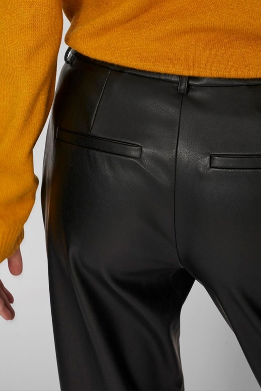 PANTALÓN VIDAGMAR NEGRO CUERO VILA