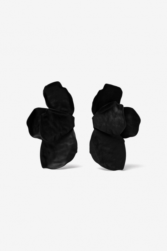 PENDIENTES MAXI FLOR NEGRA