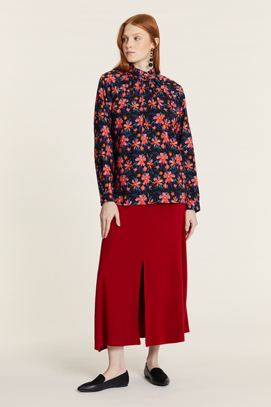 BLUSA FLORES CUELLO BLONDA PEPALOVES