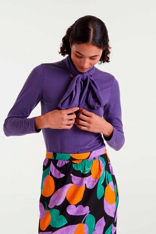 TOP MORADO LAZO COMPAÑÍA FANTÁSTICA