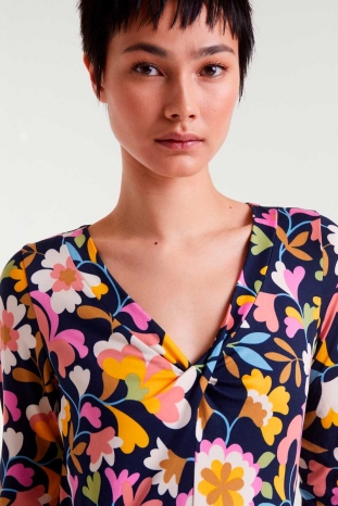 TOP BABOUSHKA COMPAÑÍA FANTÁSTICA