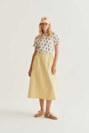 CAMISETA FLORES COMPAÑÍA FANTÁSTICA