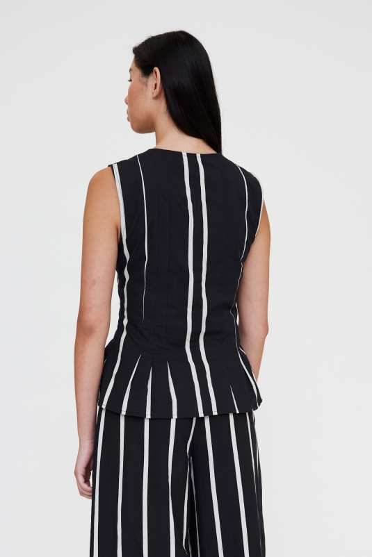 CHALECO NEGRO RAYAS GRIMAUD WILDPONY