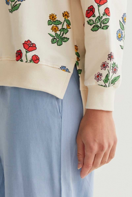 SUDADERA FLORES COMPAÑÍA FANTÁSTICA