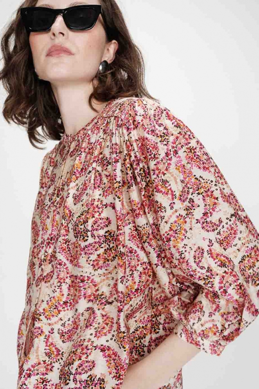 BLUSA VEZIA ESTAMPADA GRACE & MILA