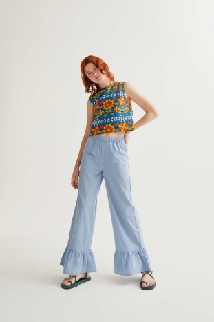 PANTALÓN AZUL CLARO VOLANTE COMPAÑÍA FANTÁSTICA