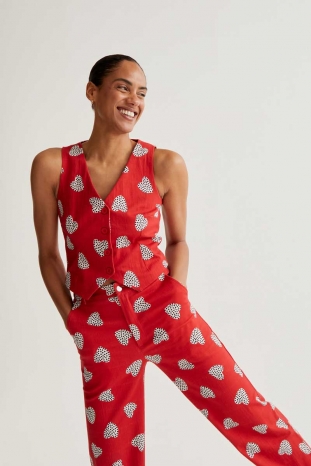 CHALECO ROJO CORAZONES COMPAÑÍA FANTÁSTICA