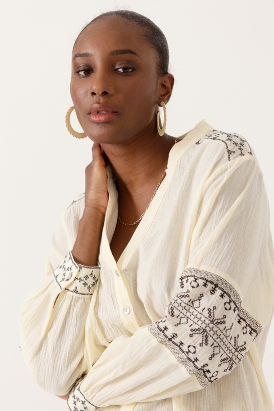 CAMISA ERANIA BORDADA ARTLOVE