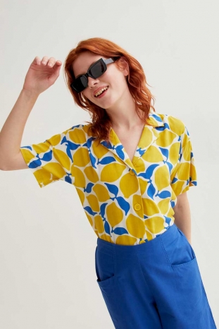CAMISA LIMONES COMPAÑÍA FANTÁSTICA
