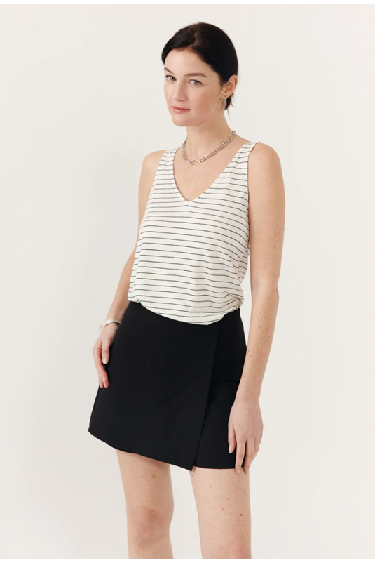FALDA PANTALÓN NEGRA AMENA ARTLOVE
