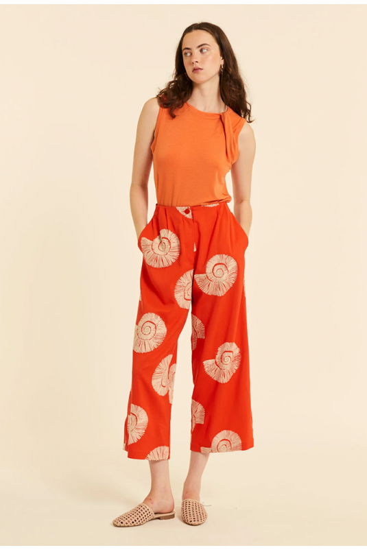 PANTALÓN NARANJA CARACOLAS BORDADAS PEPALOVES