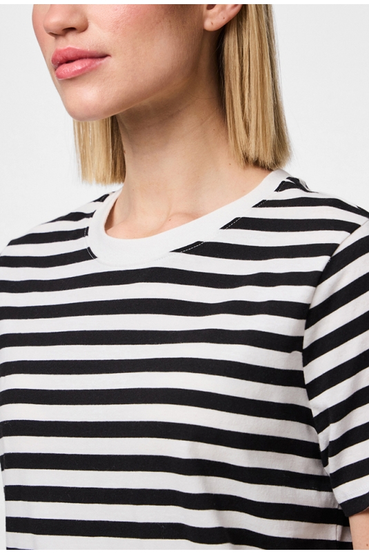 CAMISETA RIA RAYAS NEGRAS PIECES