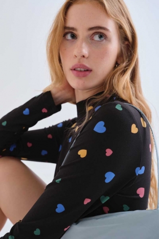 VESTIDO NEGRO CORAZONES COMPAÑÍA FANTÁSTICA