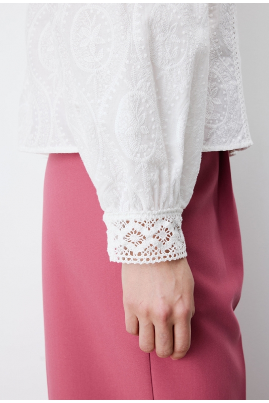 BLUSA BORDADA BLANCA ABIGAIL GRACE&MILA
