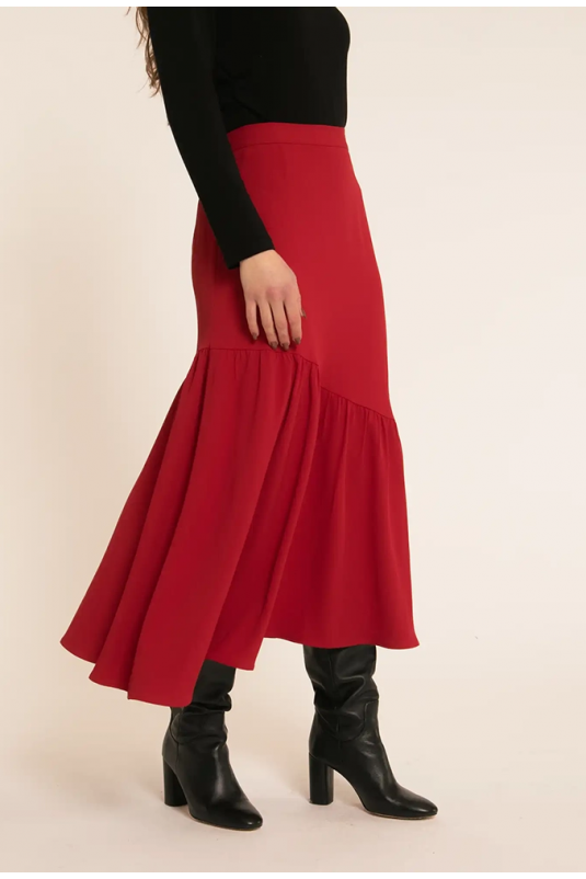 FALDA ROJA MIDI VOLANTE PEPALOVES