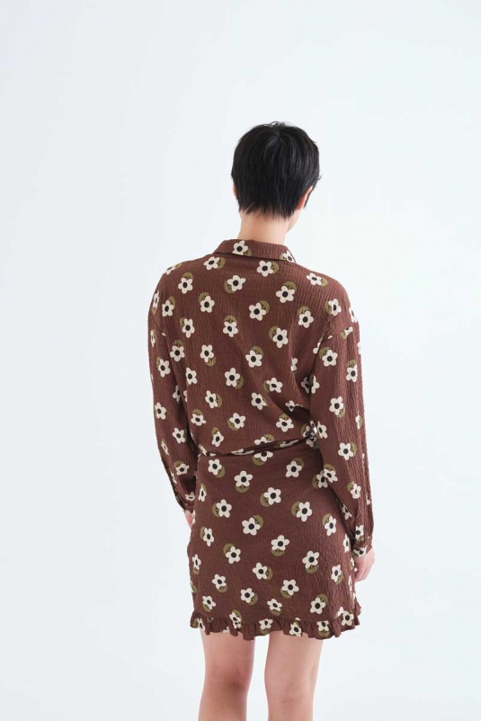 CAMISA MARRÓN FLORES SANTINI COMPAÑÍA FANTÁSTICA