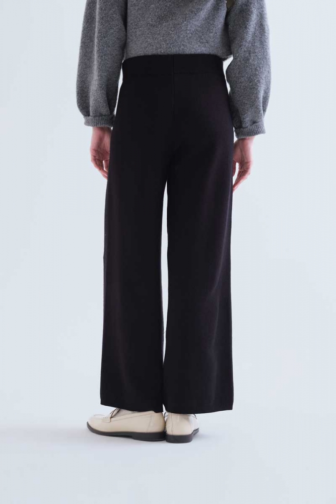 PANTALÓN PUNTO NEGRO COMPAÑÍA FÁNTASTICA