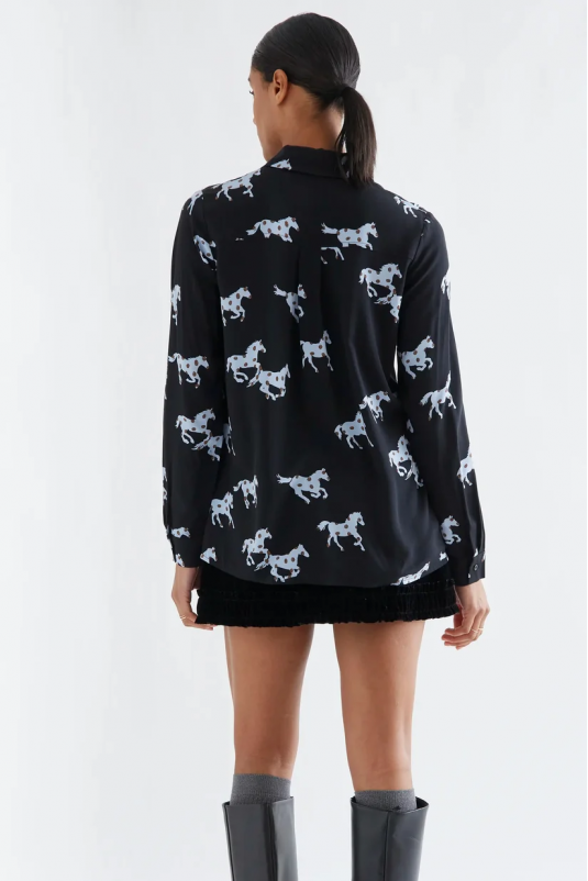 CAMISA NEGRA CABALLOS COMPAÑÍA FANTÁSTICA
