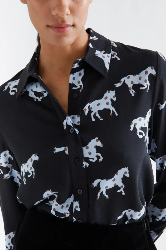 CAMISA NEGRA CABALLOS COMPAÑÍA FANTÁSTICA