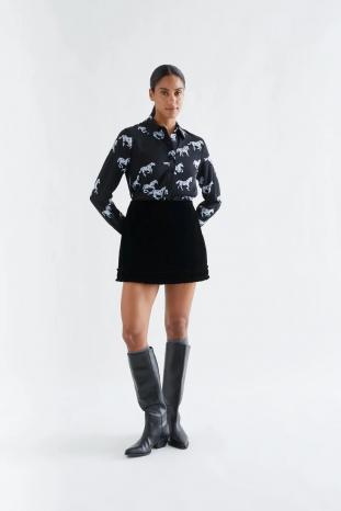 CAMISA NEGRA CABALLOS COMPAÑÍA FANTÁSTICA
