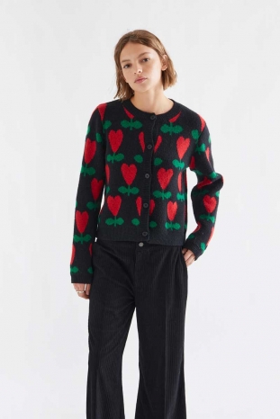 CHAQUETA NEGRA CORAZONES CICLAMEN COMPAÑÍA FANTÁSTICA