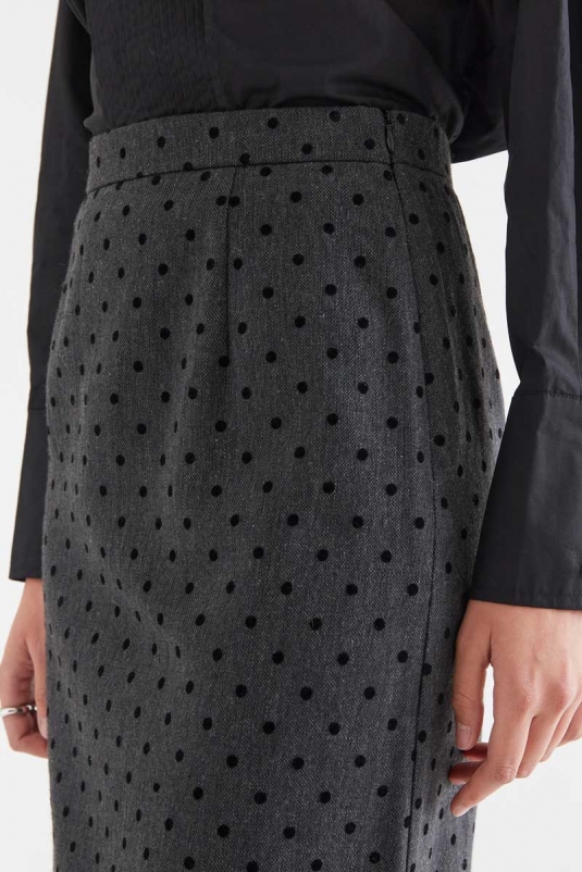 FALDA GRIS TOPOS COMPAÑÍA FANTÁSTICA